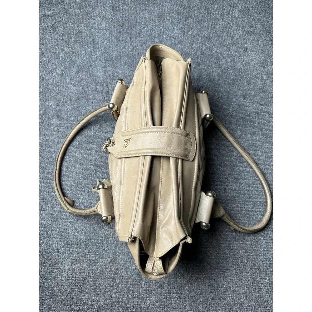 Burberry womens beige